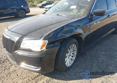 2014 Chrysler 300 z USA, uszkodzony, nr VIN 2C3CCAAG9EH167518
